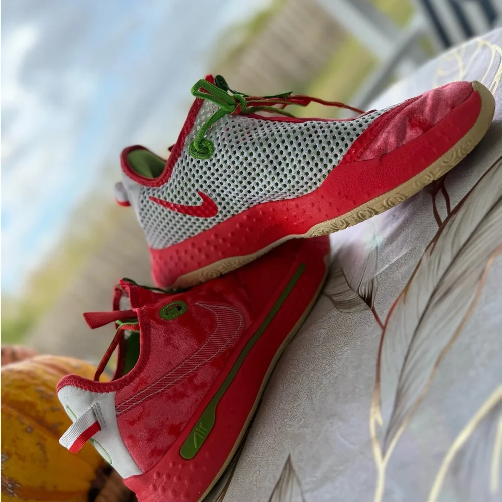 Nike Air PG 4 Christmas Edition Men's Sneakers Red Green Size 8 CD5079-602. - Picture 11 of 11